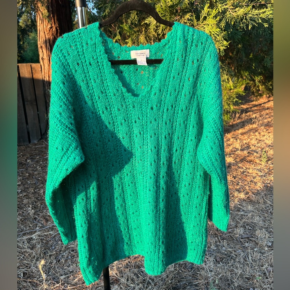 Vintage emerald green sweater